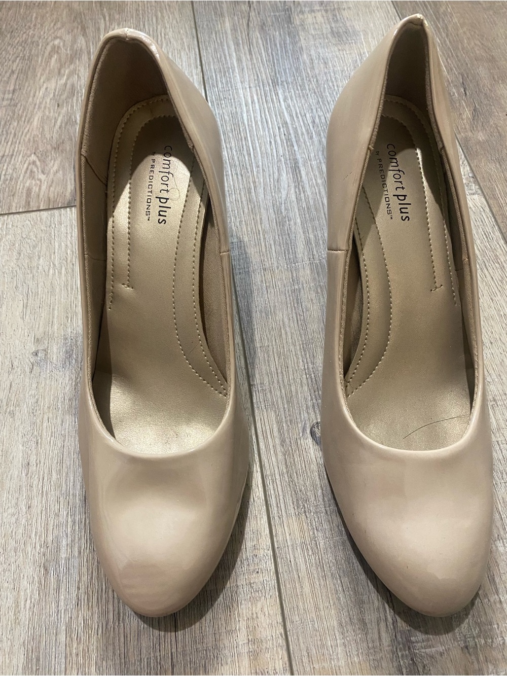 comfort plus by Predictions Nude Women's Pumps size 9.5 - note denting/scuffing